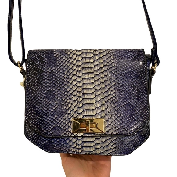 Animal Print Crossbody Shoulder Handbag Vegan Leather - Picture 1 of 9